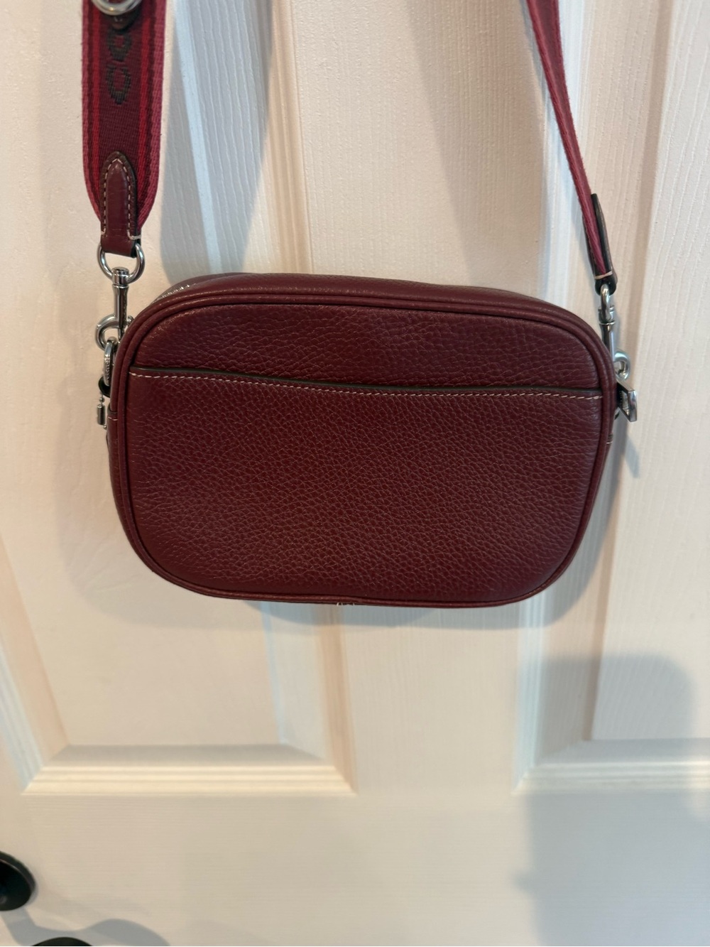 Coach Leather Camera Bag in Burgundy - Picture 3 of 7